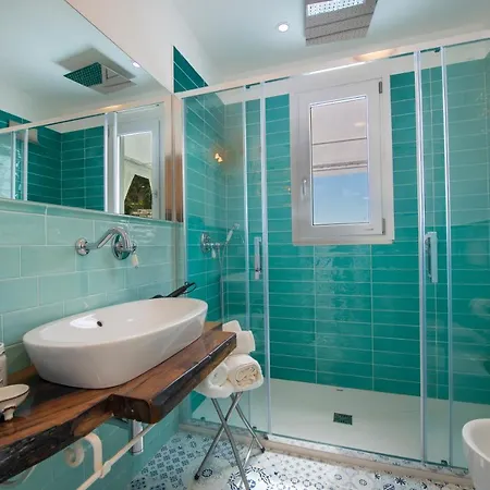 بيت ضيافة Terrazza Zaffiro